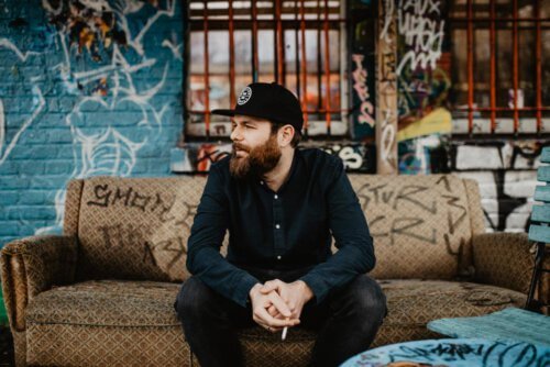 Patrick Salmen – „Im Regenbogen der guten Laune bin ich das Beige“